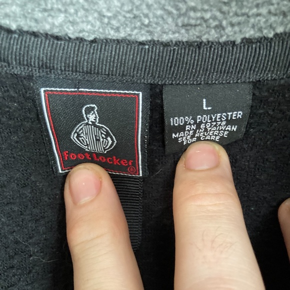 Fleece Vest - Picture 2 of 3